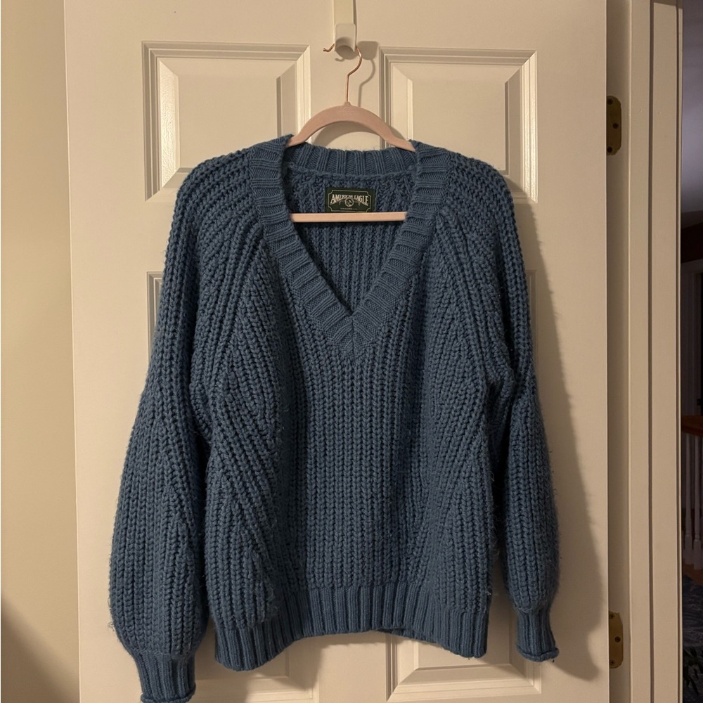 American Eagle Outfitters Blue V-Neck Sweater
